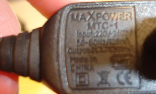 Caricabatterie per telefono cellulare «Mini travel charger» — foto 1 dell'alert A11/0067/13