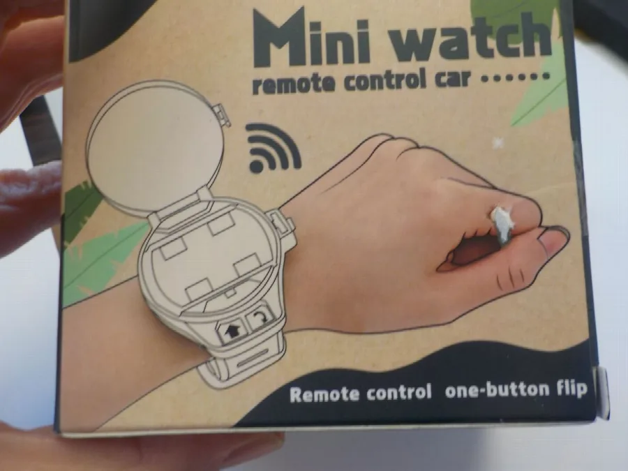 Giocattolo alimentato a batteria «Mini Watch» — foto 2 dell'alert A12/01374/23