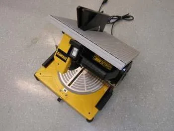Mitra e sega da banco combinati (DeWALT)