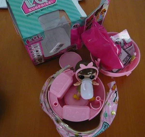 Set di bambole di plastica «MIX & MATCH ACCESSORIES» — foto 4 dell'alert A12/0109/18