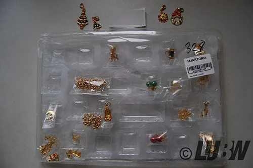 Set di gioielli «MJARTORIA Schmuck Adventskalender 2021 Damen Mädchen Frauen Kinder Xmas Weihnachtskalend…» (MJARTORIA)