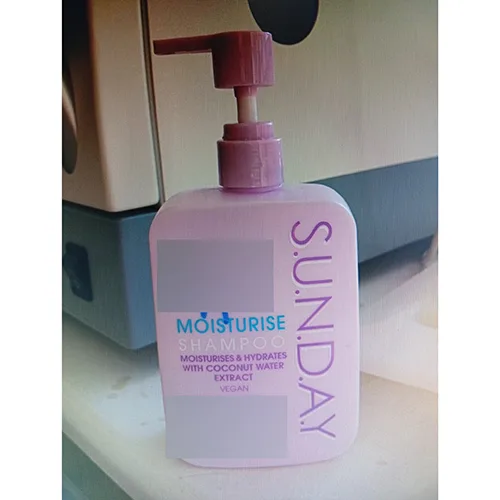 Shampoo «MOISTURISE SHAMPOO» (S.U.N.D.A.Y.)