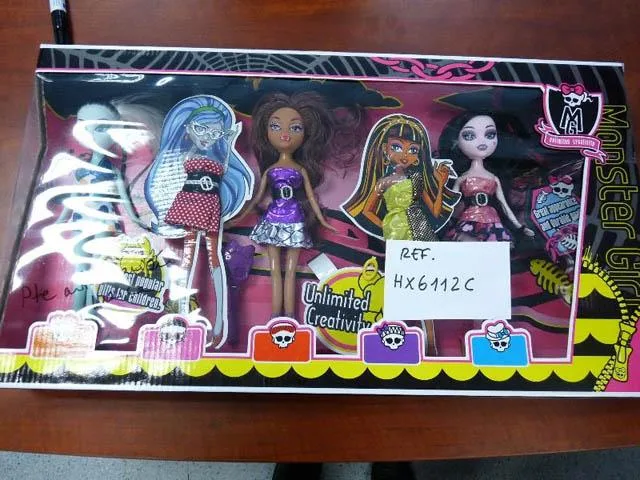 Bambole di plastica «Monster Girl» — foto 3 dell'alert A12/0251/14