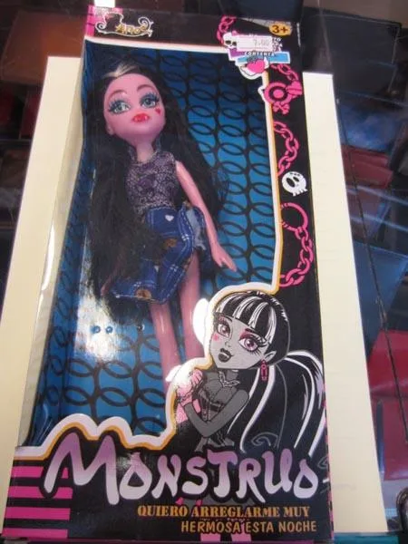 Bambola di plastica «Monstrus - Hallowmas» (Alice)