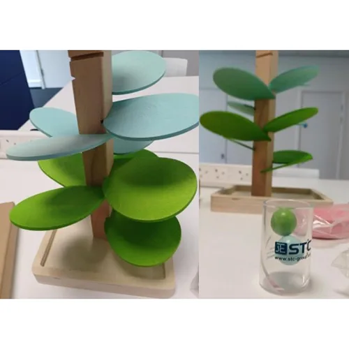 Albero del giocattolo «Montessori Sound Tree» (Tiny Tumble)