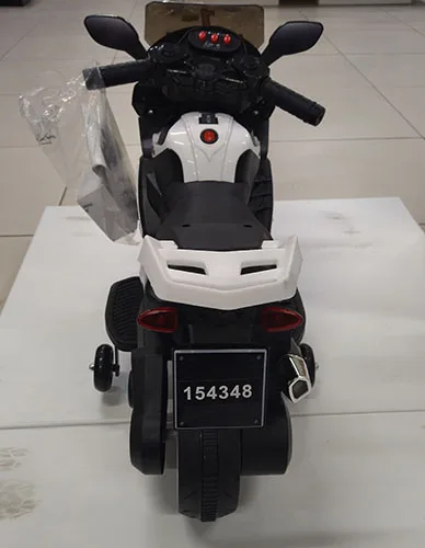 Moto giocattolo elettrico — foto 2 dell'alert A11/00118/23