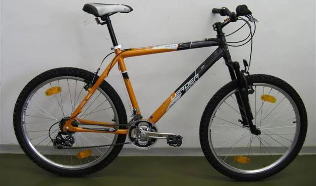 Mountain bike (Leader Fox)