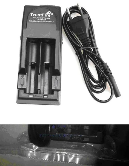 Caricabatterie «Multifunctional Charger» — foto 2 dell'alert A12/0079/14