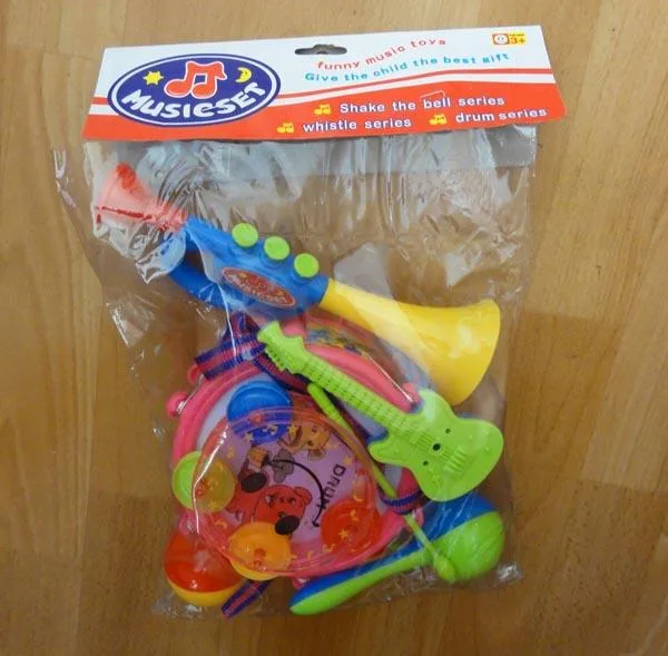 Set di strumenti musicali giocattolo «Music Set» — foto 4 dell'alert A12/1573/19