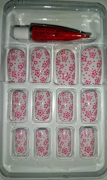 Chiodi falsi «Nail Kit» — foto 4 dell'alert A12/00640/22