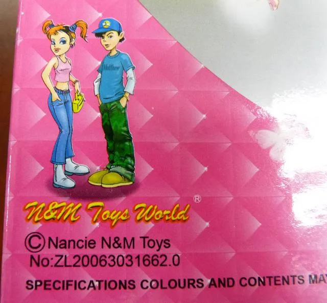 Bambole di plastica «Nancie» — foto 2 dell'alert A12/0047/14