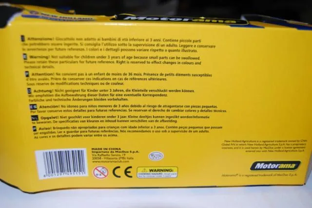 Trattore giocattolo «New Holland Agriculture» — foto 2 dell'alert A12/0822/13