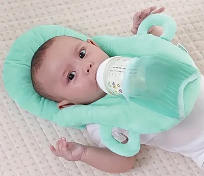 Cuscino autoalimentante del bambino «Newborn feeding pillow baby nursing pillow U shape» — foto 2 dell'alert A12/02242/23