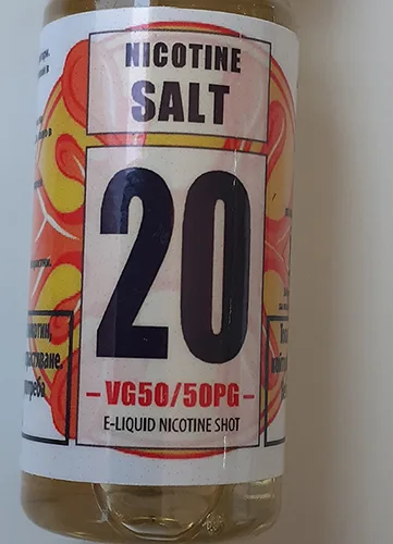 Liquido per sigarette elettroniche «Nicotine salt 20, VG50/50 PG e-liquid nicotine shot» — foto 1 dell'alert A12/00590/22