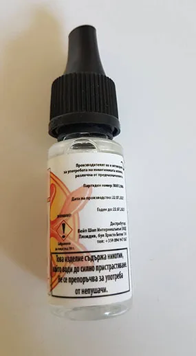 Liquido per sigarette elettroniche «NICOTINE SHOT VG 50/50PG SHOT» — foto 2 dell'alert A12/00655/22