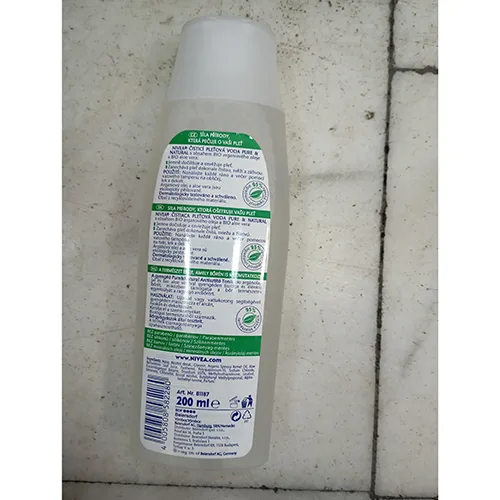 Toner detergente «NIVEA PURE &amp; NATURAL cleansing lotion with organic argan oil and organic aloe vera» — foto 2 dell'alert A12/00818/24