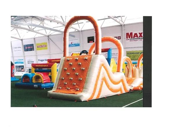 Attrezzature da gioco gonfiabili «Orange Obstacle Course» (Zizo Inflatables)