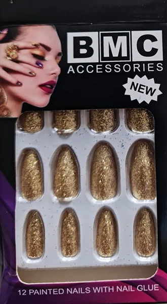 Chiodi falsi con colla «Painted nails» — foto 1 dell'alert A12/01157/22