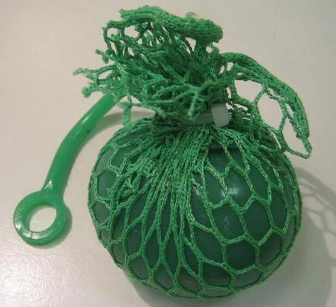 Palla yo-yo riempita di liquido verde (Unknown)