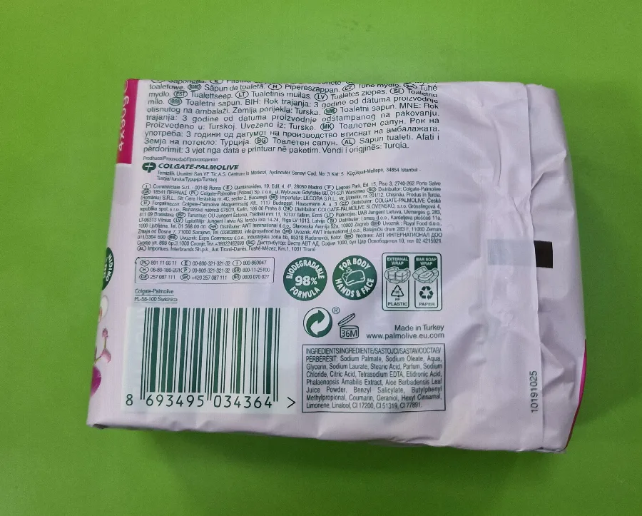 Sapone per le mani «PALMOLIVE NATURALS» — foto 2 dell'alert A12/00742/23