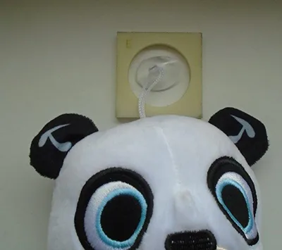Peluche giocattolo «PANDA with a suction cup» — foto 2 dell'alert A12/00289/22