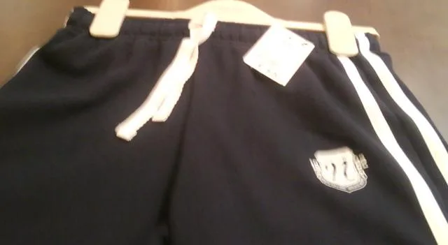 Pantaloni corti del ragazzo (NEXT)