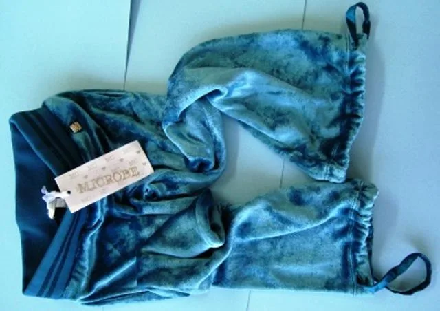 Pantaloni da ragazza (Microbe)