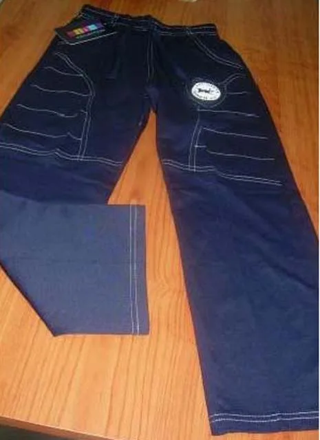 Pantaloni da ragazzo (Ativo)