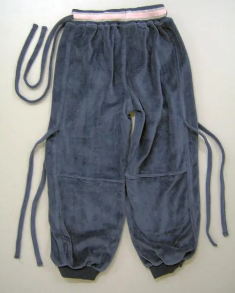 Pantaloni del ragazzo — foto 3 dell'alert 0264/09