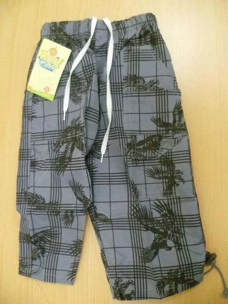 Pantaloni per bambini — foto 3 dell'alert A12/1922/18