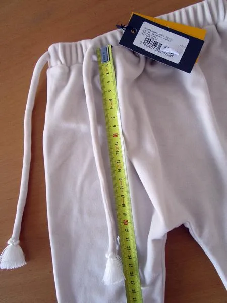 Pantaloni per bambini — foto 2 dell'alert A12/1677/19