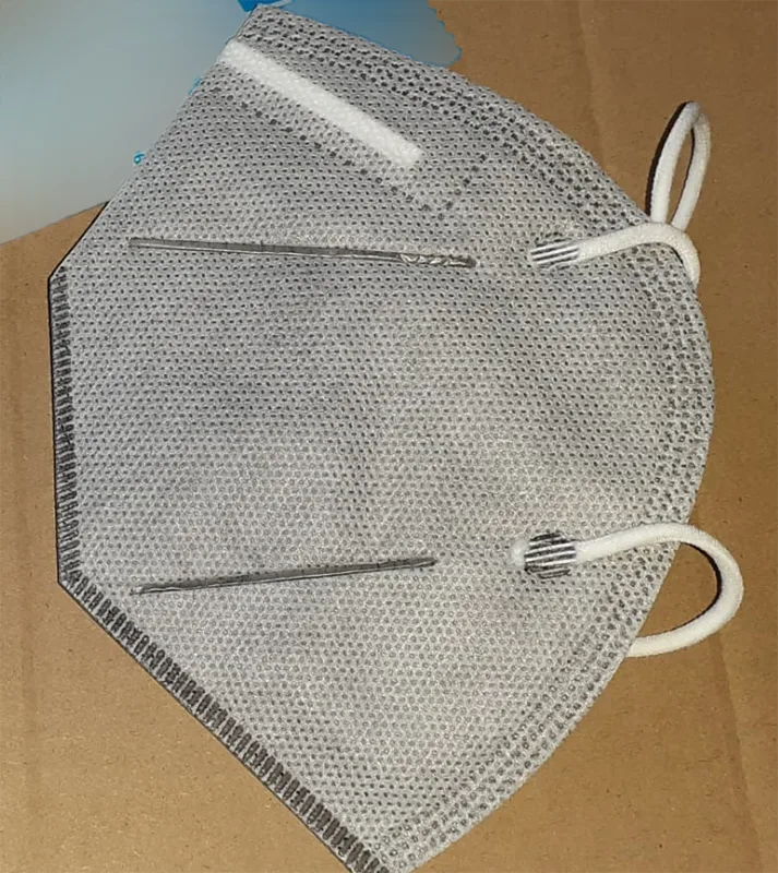 Maschera filtro antiparticolato «Particulate Respirator KN95» — foto 1 dell'alert A12/00912/20