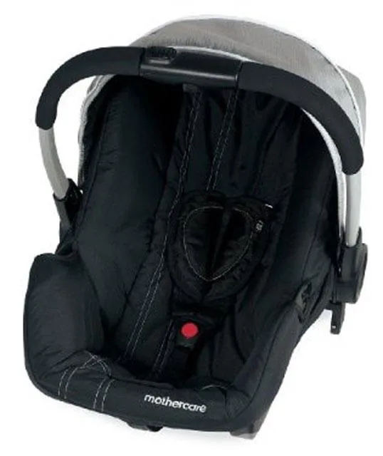 Passeggino e porta neonato – Flyte Travel system and Spin Infant Carrier — foto 2 dell'alert 1579/09