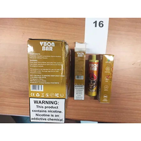 Sigaretta elettronica monouso «Peach Mango Pineapple» (VBON BAR)