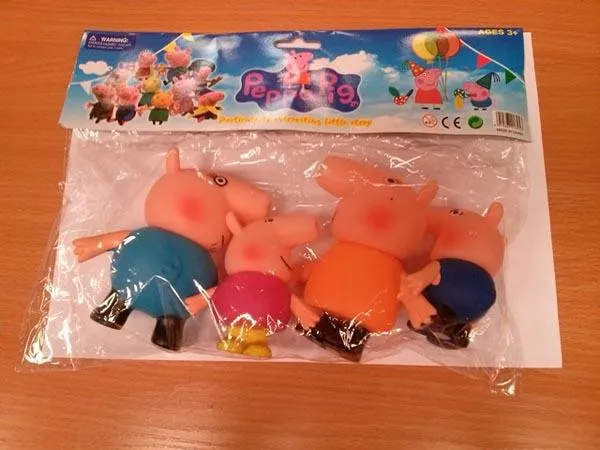 Giocattoli di plastica «Peppa Pig» — foto 2 dell'alert A12/0586/15