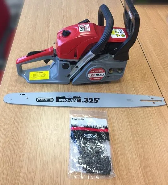 Motosega «Petrol Chainsaw» — foto 1 dell'alert A12/0816/18