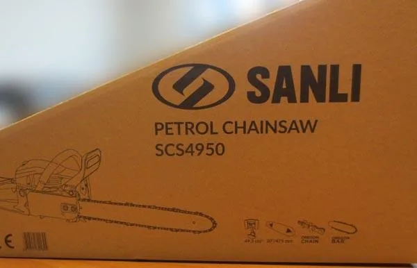 Motosega «Petrol Chainsaw» — foto 2 dell'alert A12/0816/18