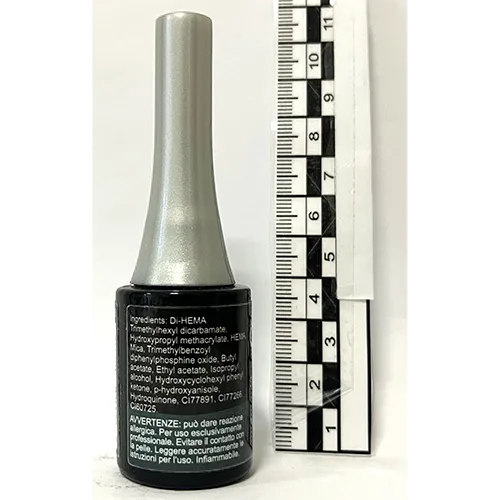 Smalto per unghie in gel «Petrolio metallic» — foto 4 dell'alert SR/01623/26