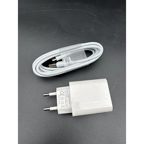 Caricatore del telefono «Phone chargerQualcomm Quick charger 3.0, 18W 3Amp EU-Stik Hurti» — foto 1 dell'alert SR/00241/25
