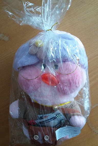 Giocattolo morbido «Pink plush stuffed toy duck with puffy pink cheeks „Lalafanfan“» — foto 4 dell'alert A12/00809/22