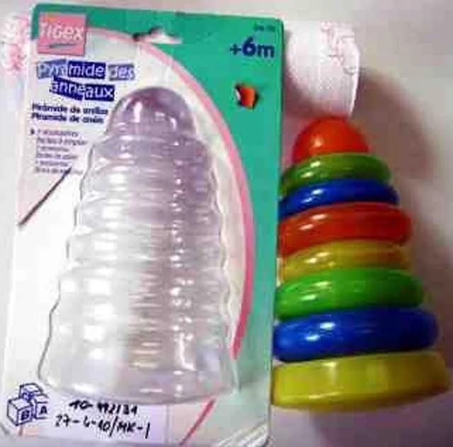 Piramide plastica degli anelli – Piramide degli anelli – Piramide Des Anneaux (Tigex / Hutchinson)