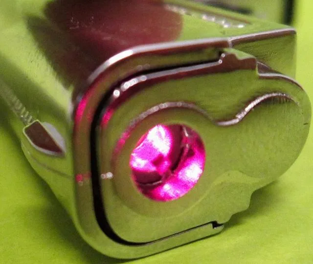 Accendino novità «Pistol lighter» — foto 5 dell'alert A12/0984/13