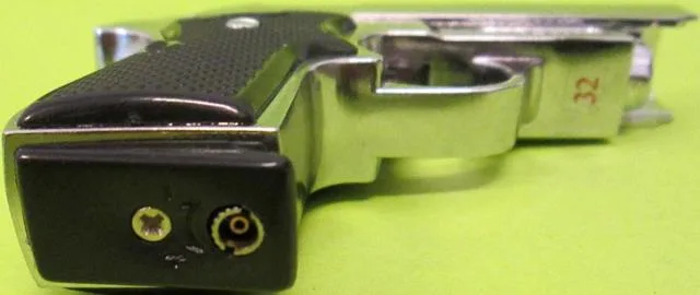 Accendino novità «Pistol lighter» — foto 6 dell'alert A12/0984/13