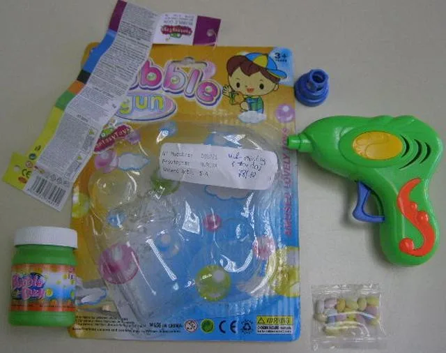 Pistola di bolla di plastica del sapone "pistola di bolla" &amp; #13; &amp; #13; (Fantasy Toys)