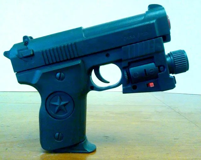 Pistola giocattolo con laser «Pistola Laser - Eagle» — foto 6 dell'alert A12/0259/14