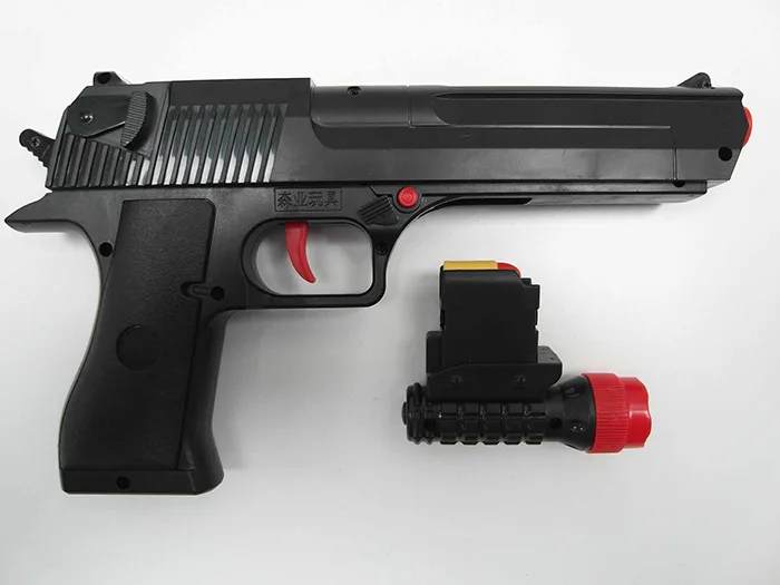 Pistola giocattolo «Pistolet avec chargeur» — foto 4 dell'alert A12/01788/20