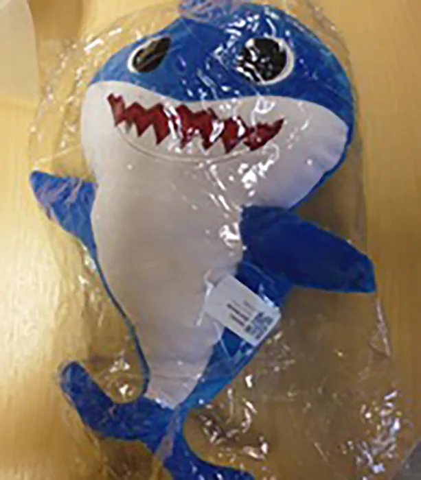 Giocattolo morbido «Plush Baby Shark» — foto 2 dell'alert A12/00652/20