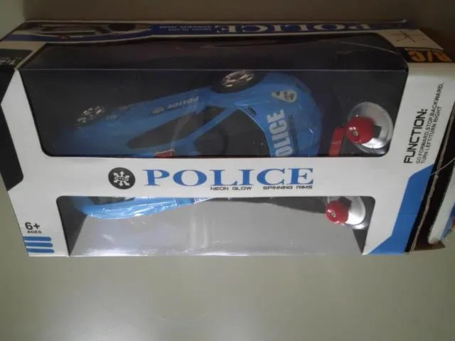 Auto giocattolo «Police Car» — foto 2 dell'alert A12/0770/14