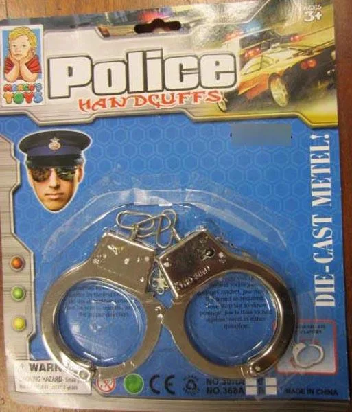 Manette giocattolo «Police HANDCUFFS» — foto 2 dell'alert A12/0992/15