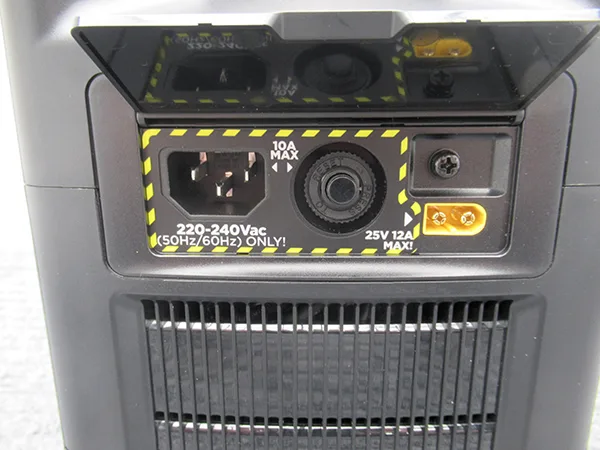 Centrale elettrica portatile «Portable power station» — foto 4 dell'alert A12/01291/22
